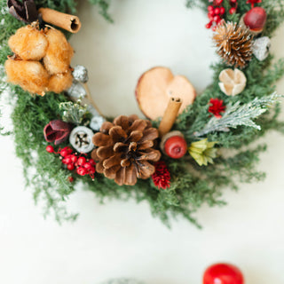 Amélie クリスマスリース 2025 A 20cm｜Gateau aux pommes